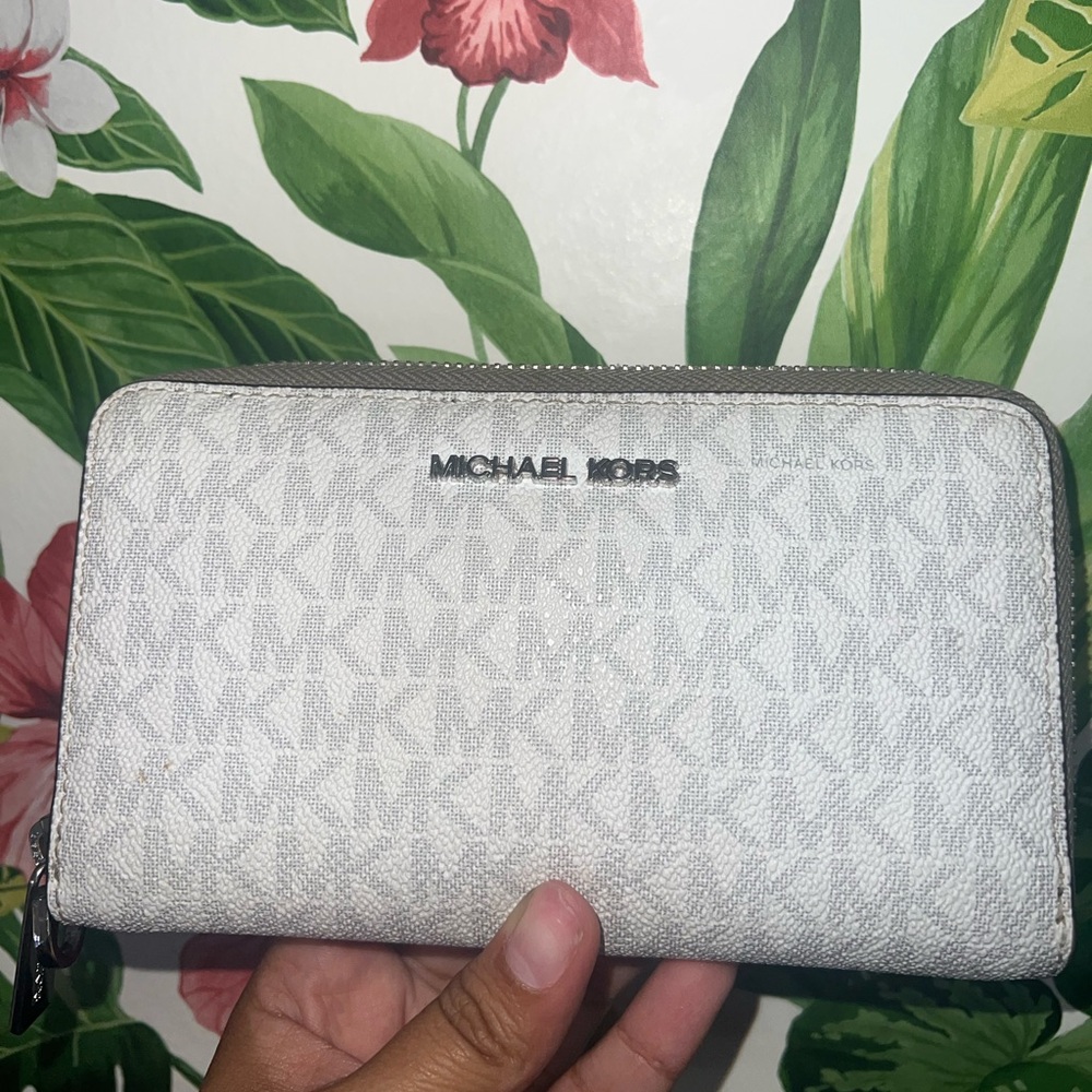 Michael Kors Light Gray Logo Wallet